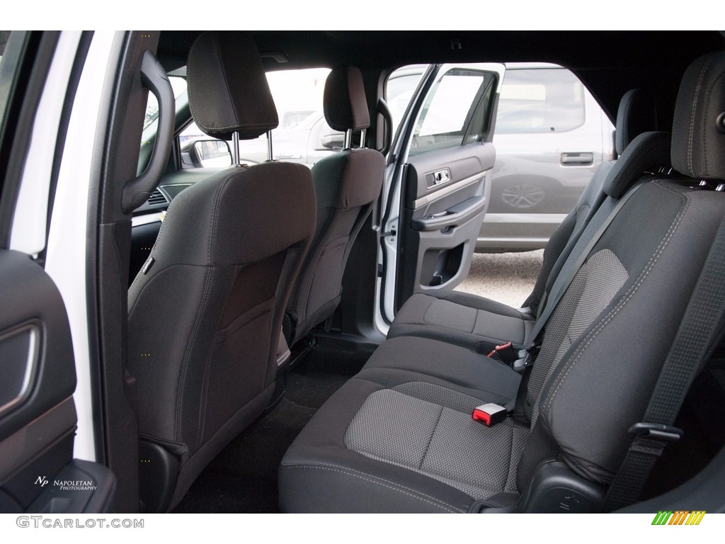 2018 Explorer XLT 4WD - Oxford White / Ebony Black photo #10