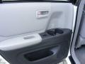 Super White - Highlander V6 4WD Photo No. 15