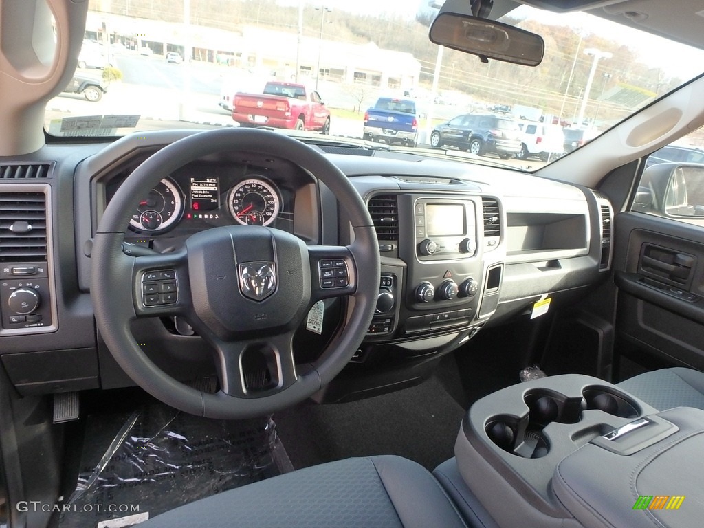 2018 1500 Express Quad Cab 4x4 - Brilliant Black Crystal Pearl / Black/Diesel Gray photo #14