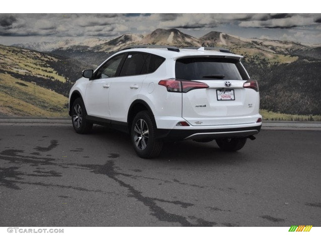 2018 RAV4 XLE AWD - Super White / Black photo #3