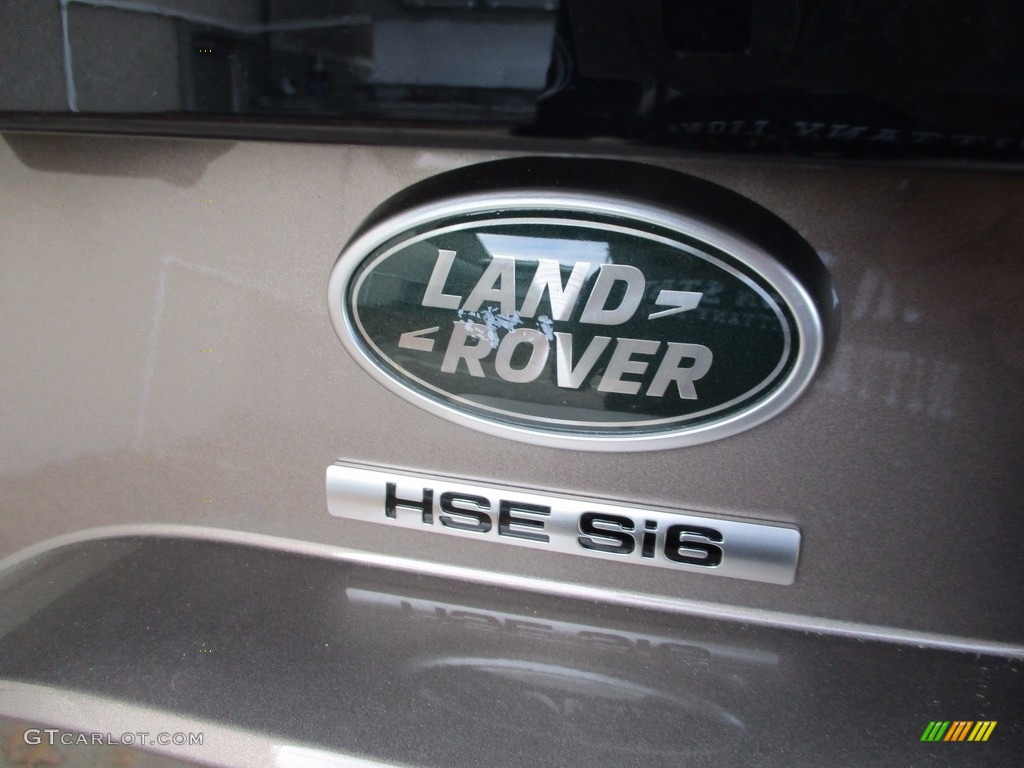 2017 Land Rover Discovery HSE Marks and Logos Photos