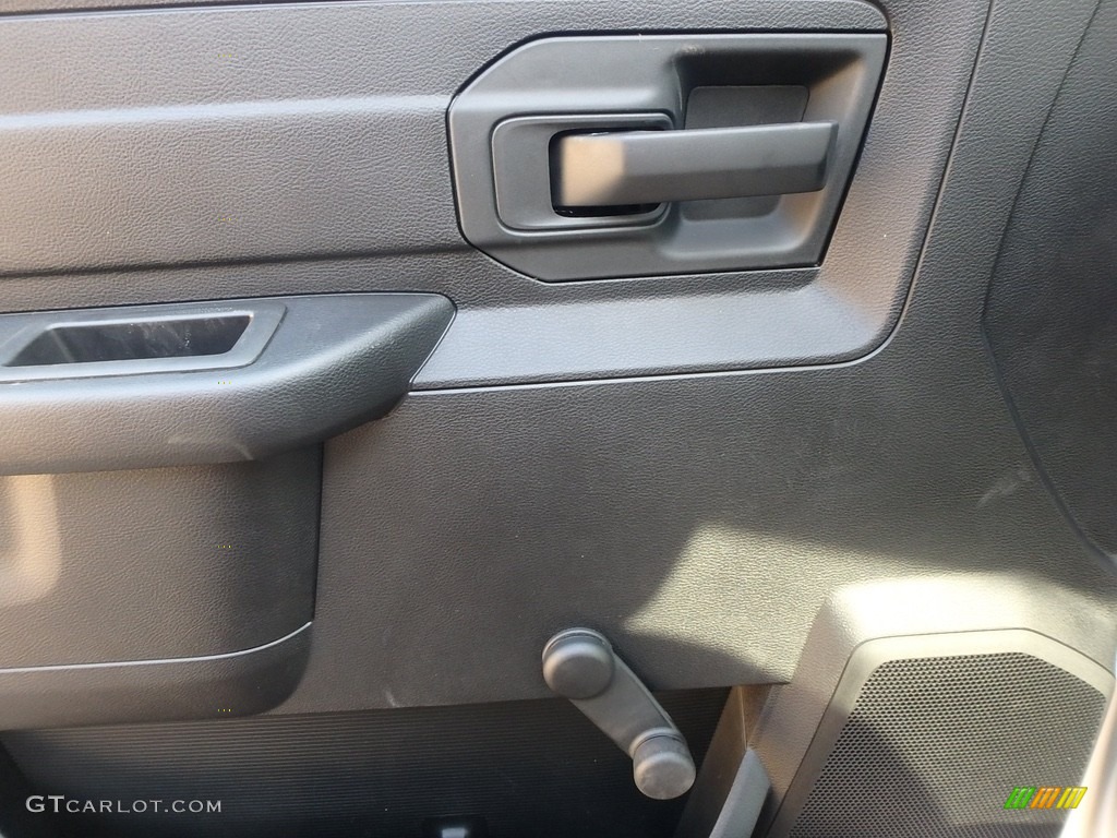 2018 1500 Tradesman Regular Cab - Bright White / Black/Diesel Gray photo #13