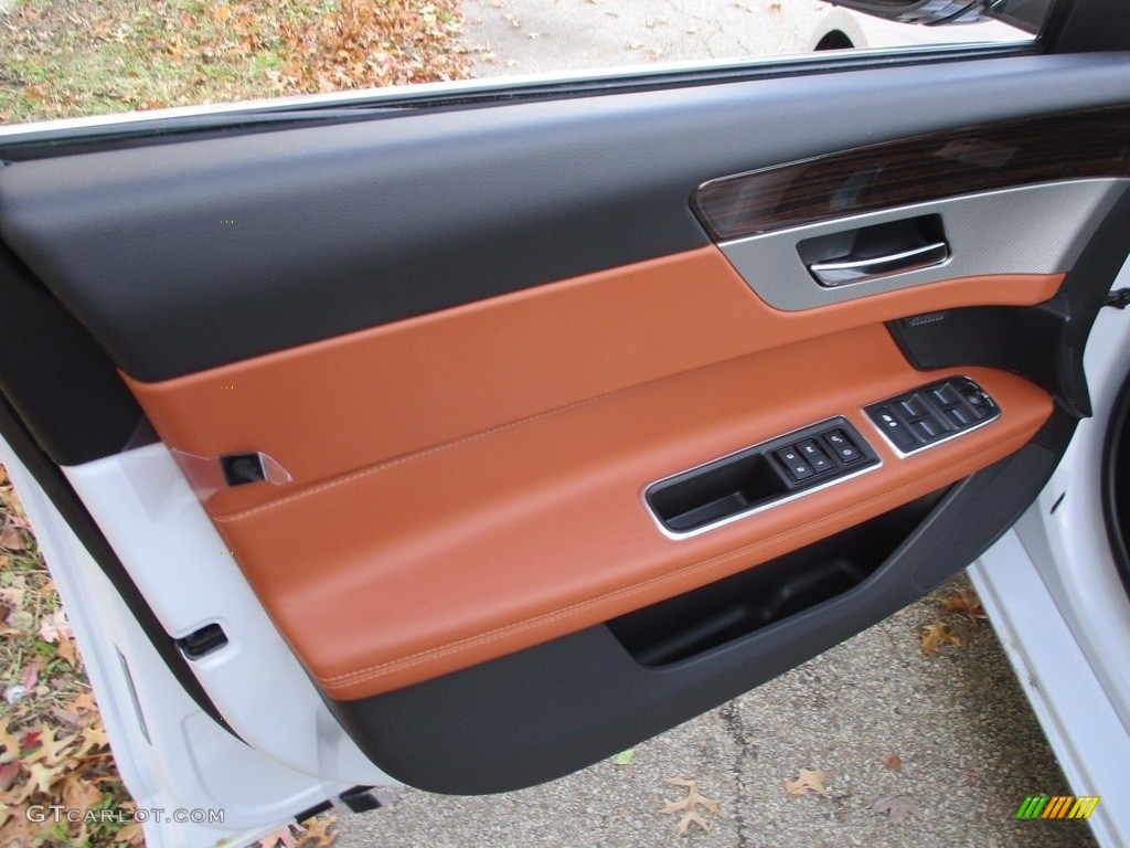 2018 Jaguar XF Portfolio Sienna Tan Door Panel Photo #124014130