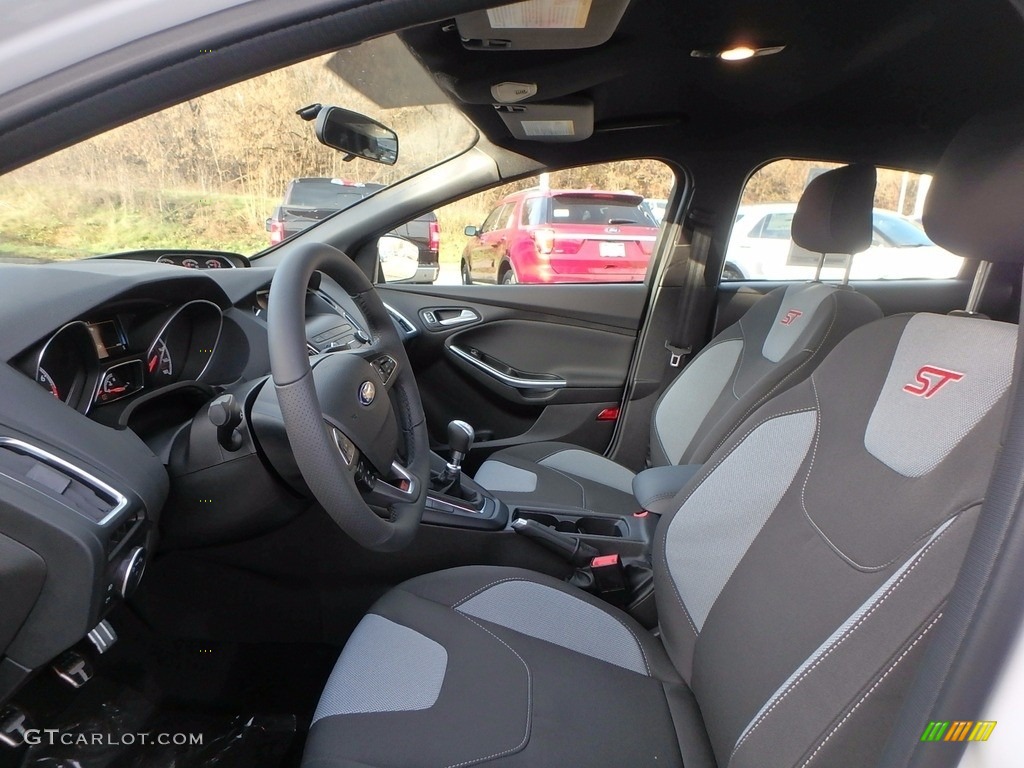 2018 Ford Focus ST Hatch Front Seat Photo #124020994