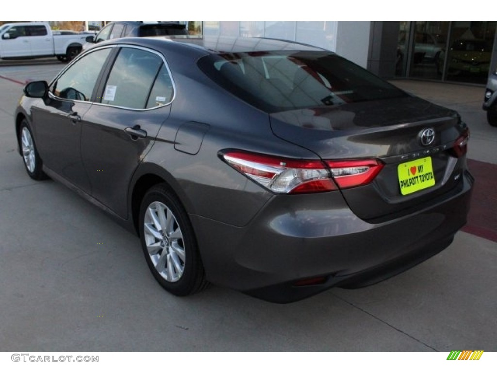 2018 Camry LE - Predawn Gray Mica / Ash photo #5