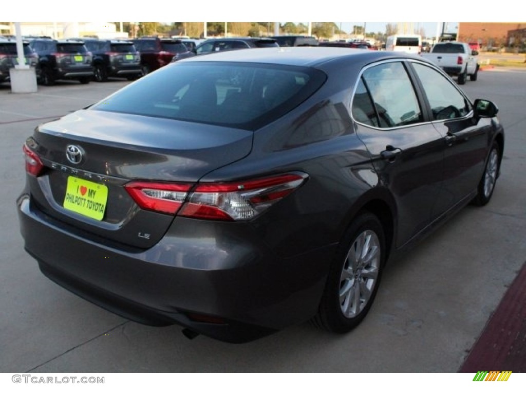 2018 Camry LE - Predawn Gray Mica / Ash photo #7