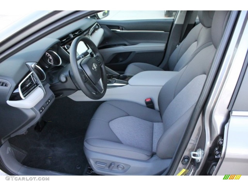 2018 Camry LE - Predawn Gray Mica / Ash photo #10