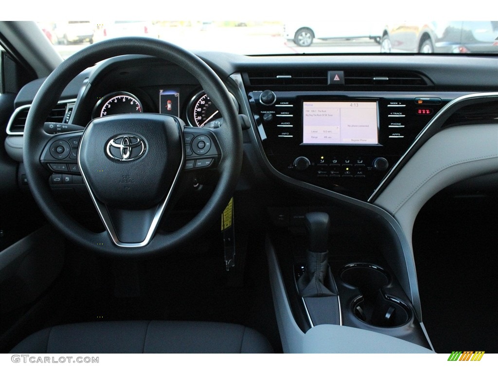 2018 Camry LE - Predawn Gray Mica / Ash photo #21