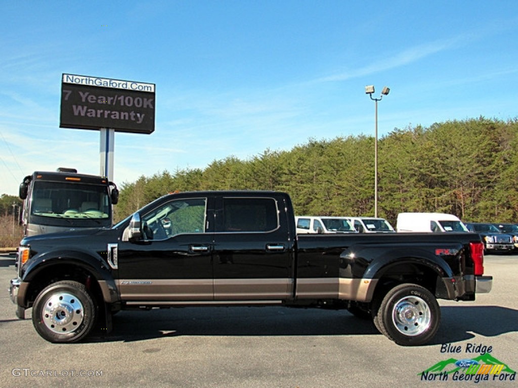 2017 F450 Super Duty King Ranch Crew Cab 4x4 - Shadow Black / King Ranch Java photo #2