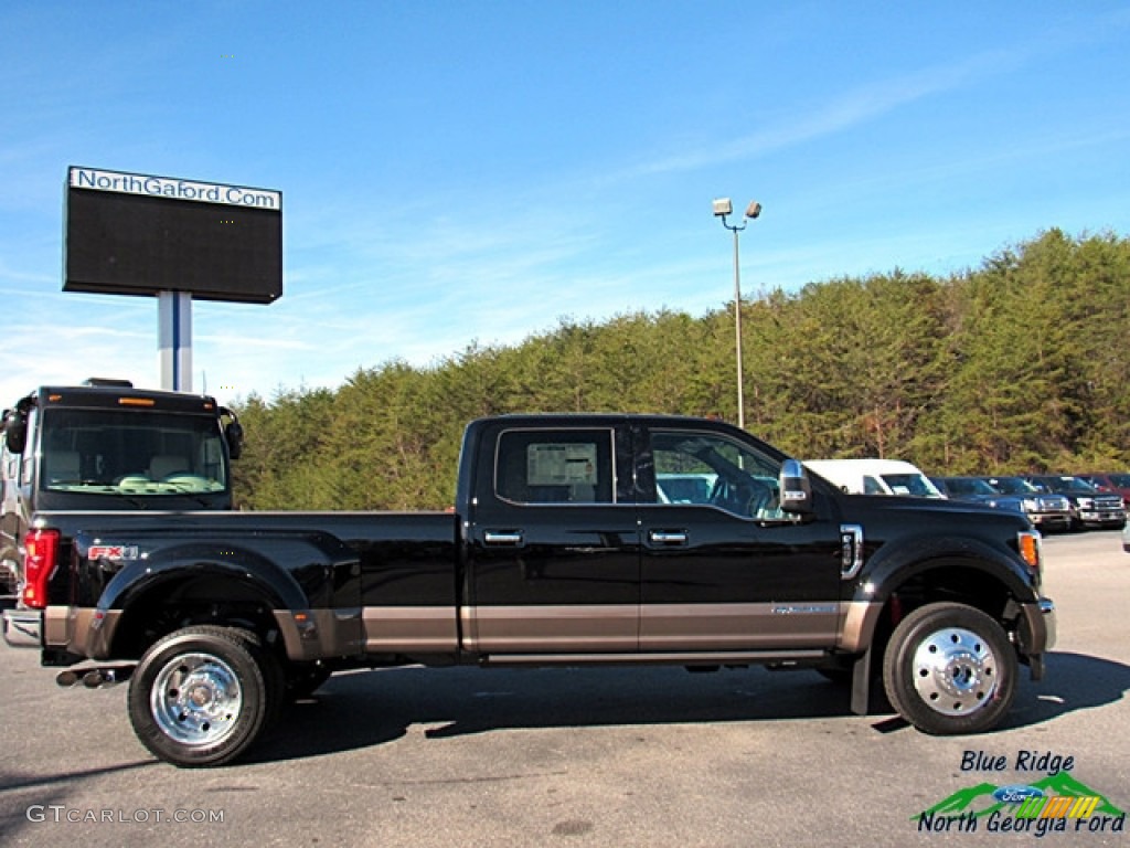 2017 F450 Super Duty King Ranch Crew Cab 4x4 - Shadow Black / King Ranch Java photo #6