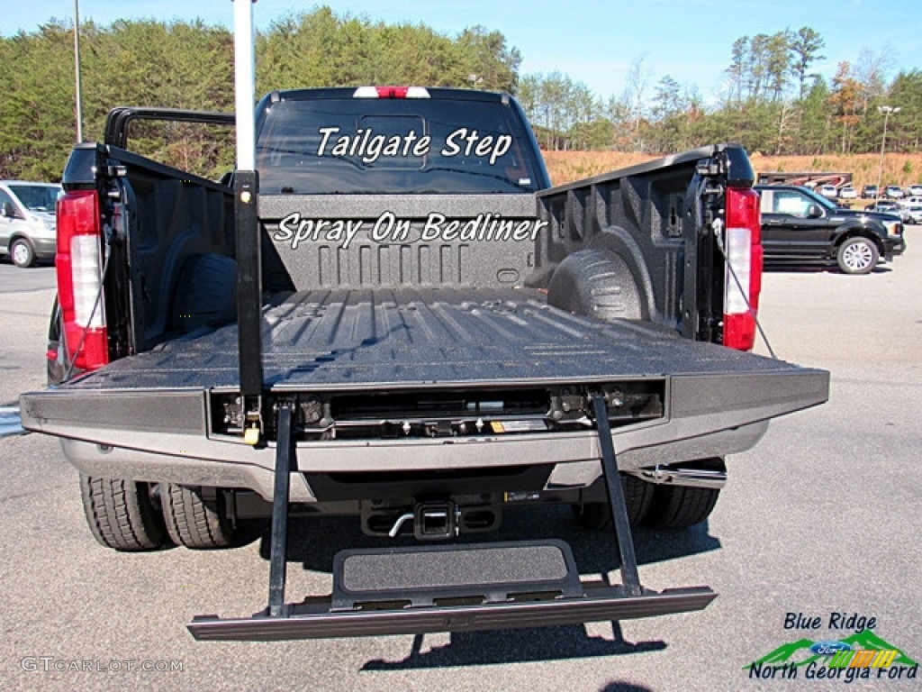 2017 F450 Super Duty King Ranch Crew Cab 4x4 - Shadow Black / King Ranch Java photo #14
