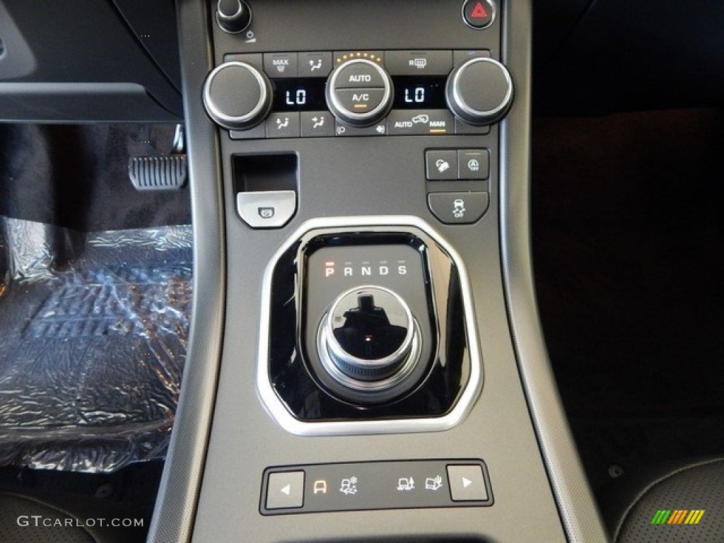 2018 Land Rover Range Rover Evoque SE Premium Controls Photo #124024099