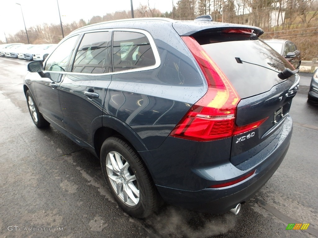 2018 XC60 T5 AWD Momentum - Denim Blue Metallic / Charcoal photo #4