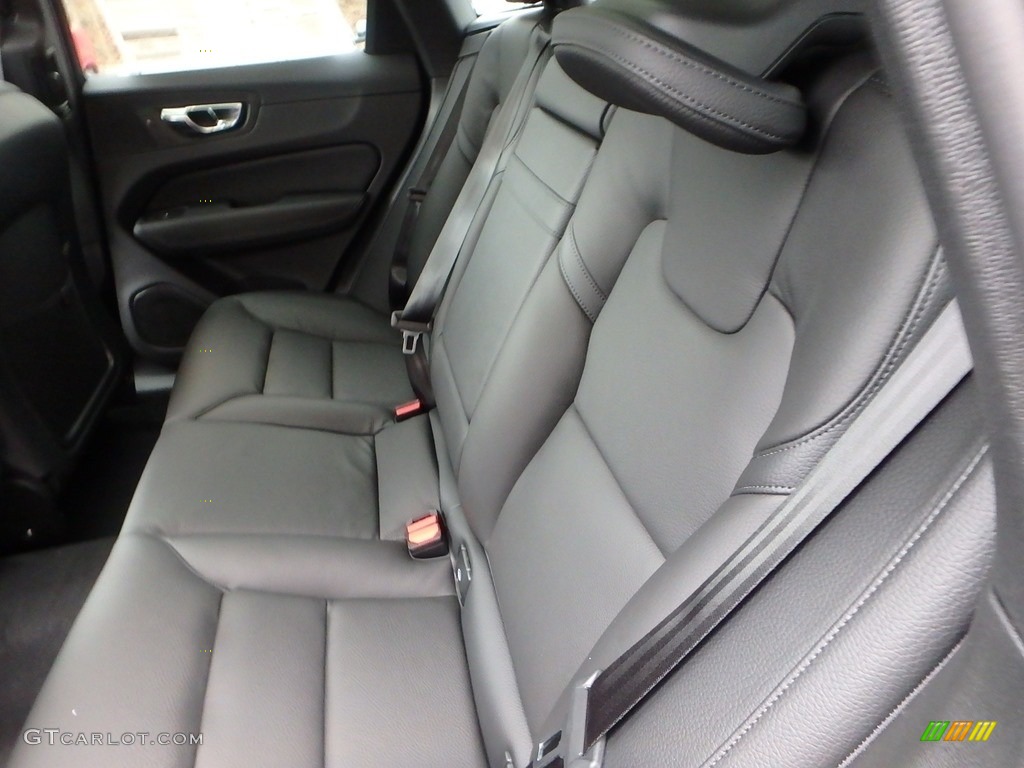 2018 XC60 T5 AWD Momentum - Denim Blue Metallic / Charcoal photo #8