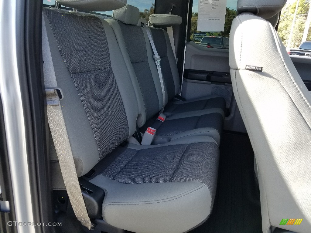 2017 F150 XL SuperCab 4x4 - Ingot Silver / Earth Gray photo #11