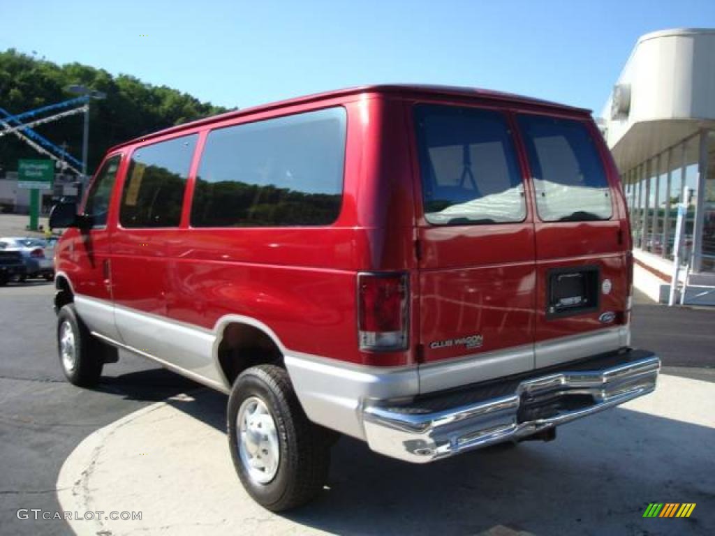 1996 E Series Van E350 Club Wagon 4x4 - Toreador Red Metallic / Medium Gray photo #2