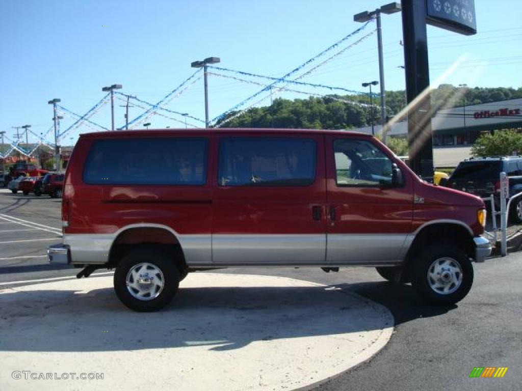 1996 E Series Van E350 Club Wagon 4x4 - Toreador Red Metallic / Medium Gray photo #5