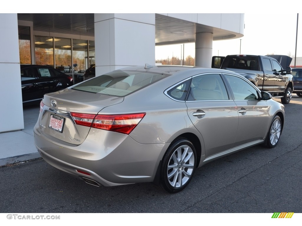 2013 Avalon Limited - Champagne Mica / Almond photo #3