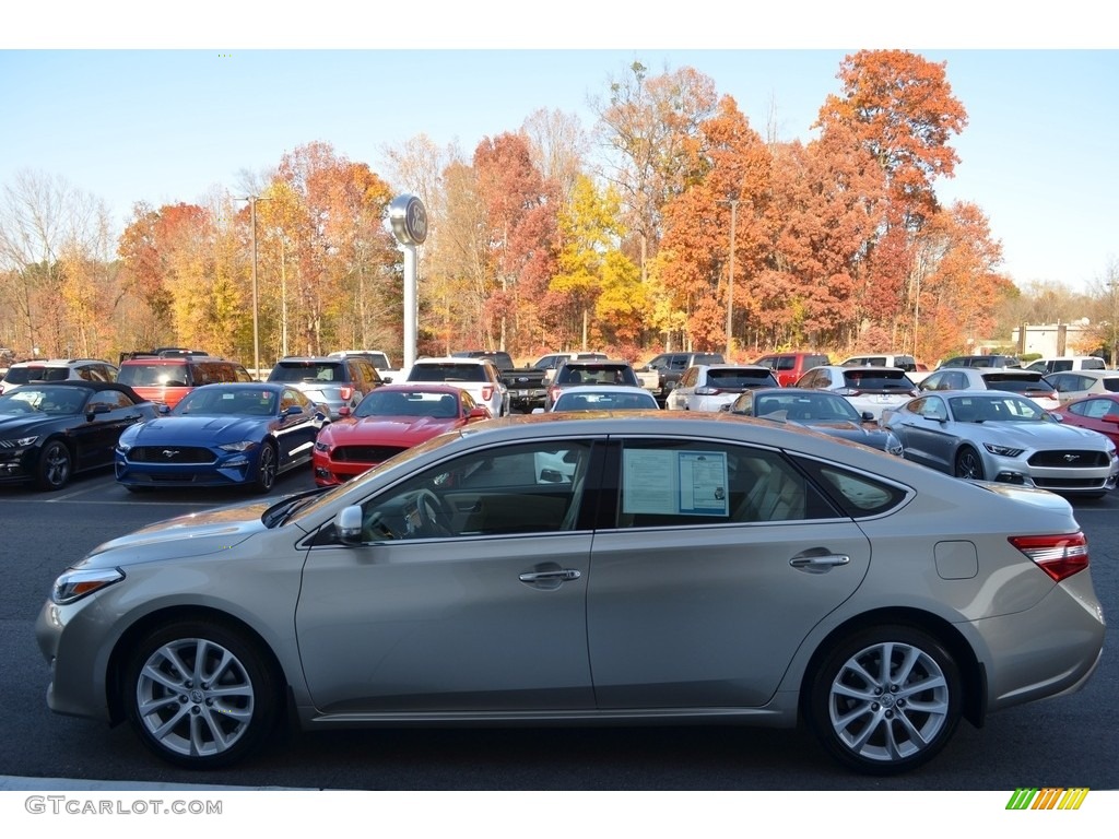 2013 Avalon Limited - Champagne Mica / Almond photo #6