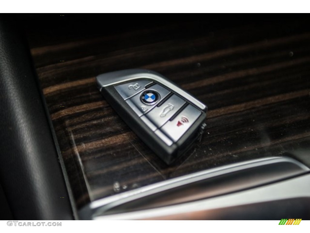 2017 5 Series 540i Sedan - Mineral White Metallic / Black photo #11