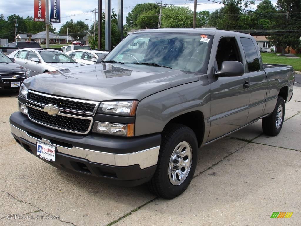 2006 Silverado 1500 LS Extended Cab 4x4 - Graystone Metallic / Dark Charcoal photo #1