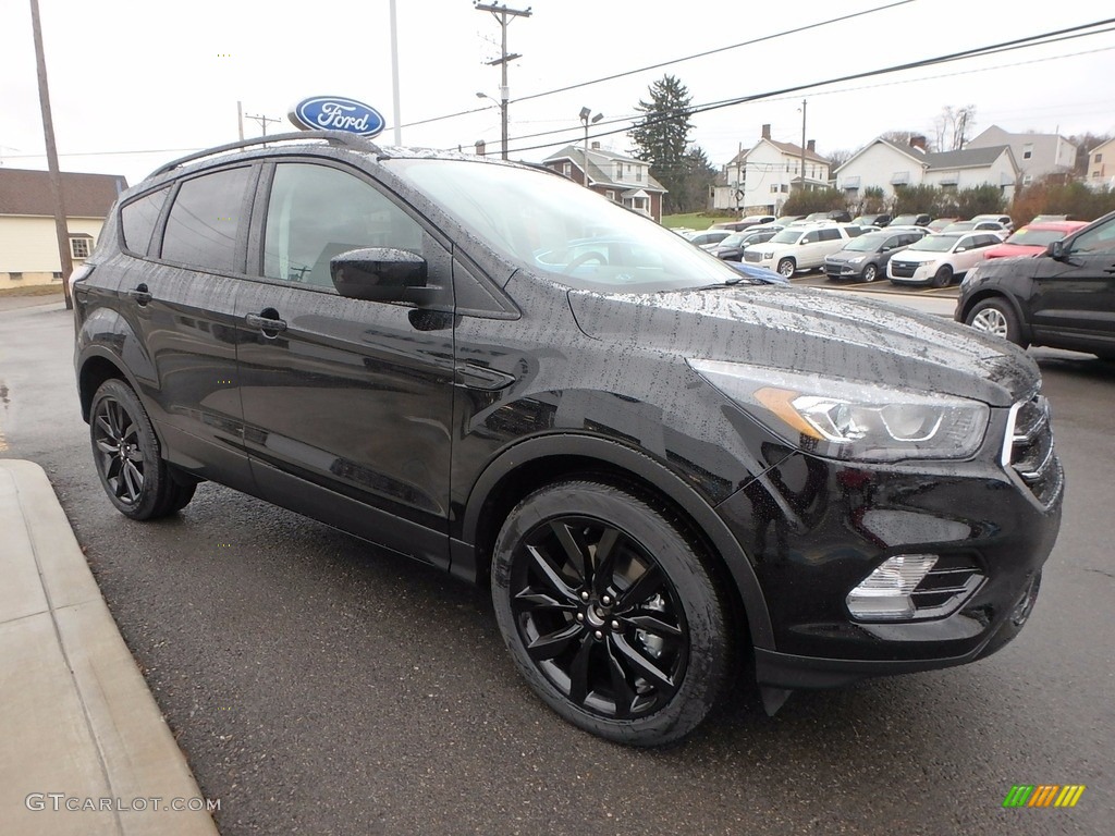 2018 Escape SE 4WD - Shadow Black / Charcoal Black photo #3