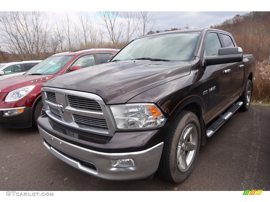 2010 Ram 1500 Big Horn Crew Cab 4x4 - Rugged Brown Pearl / Light Pebble Beige/Bark Brown photo #3