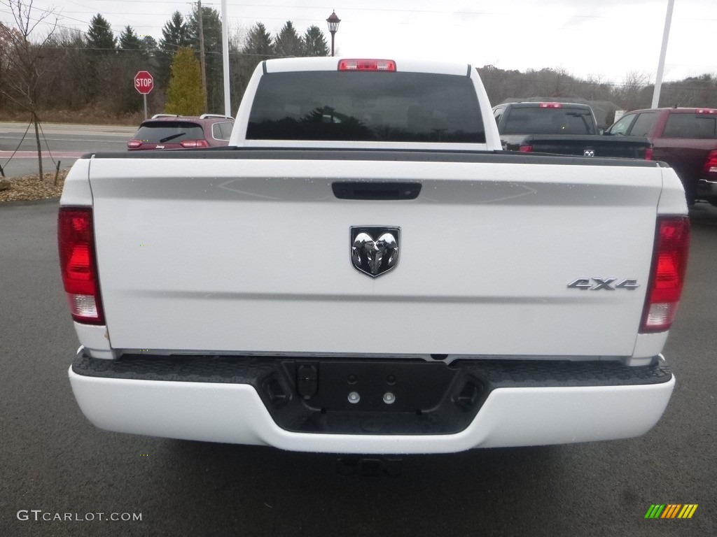 2018 1500 Express Quad Cab 4x4 - Bright White / Black/Diesel Gray photo #4