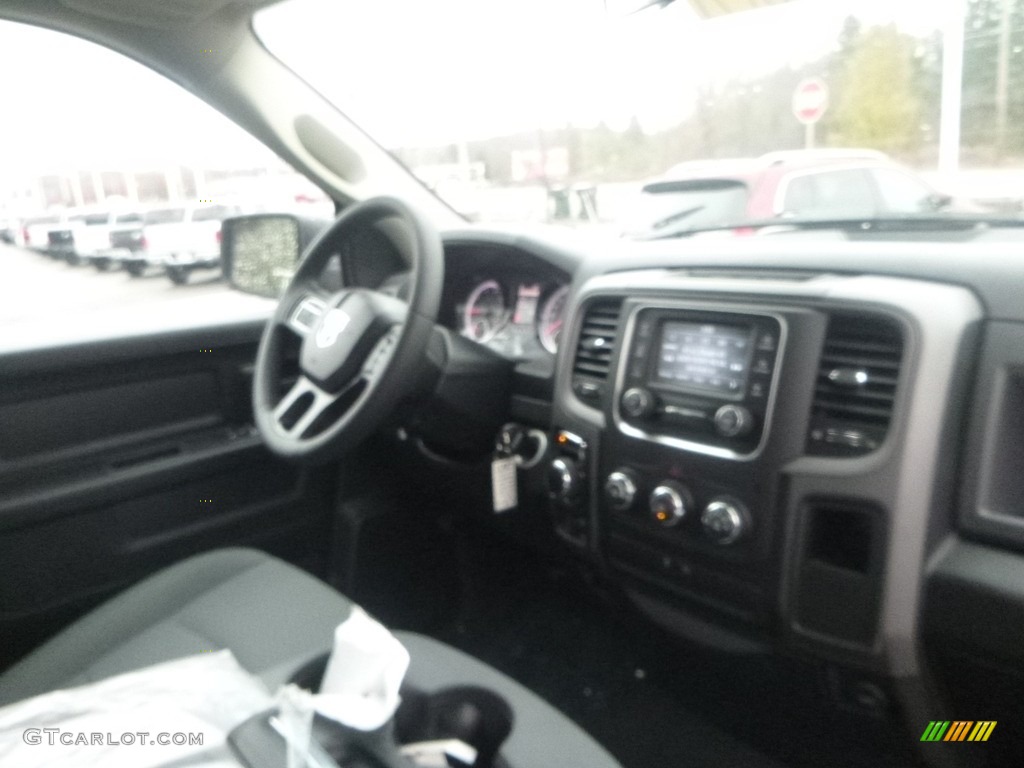 2018 1500 Express Quad Cab 4x4 - Bright White / Black/Diesel Gray photo #11