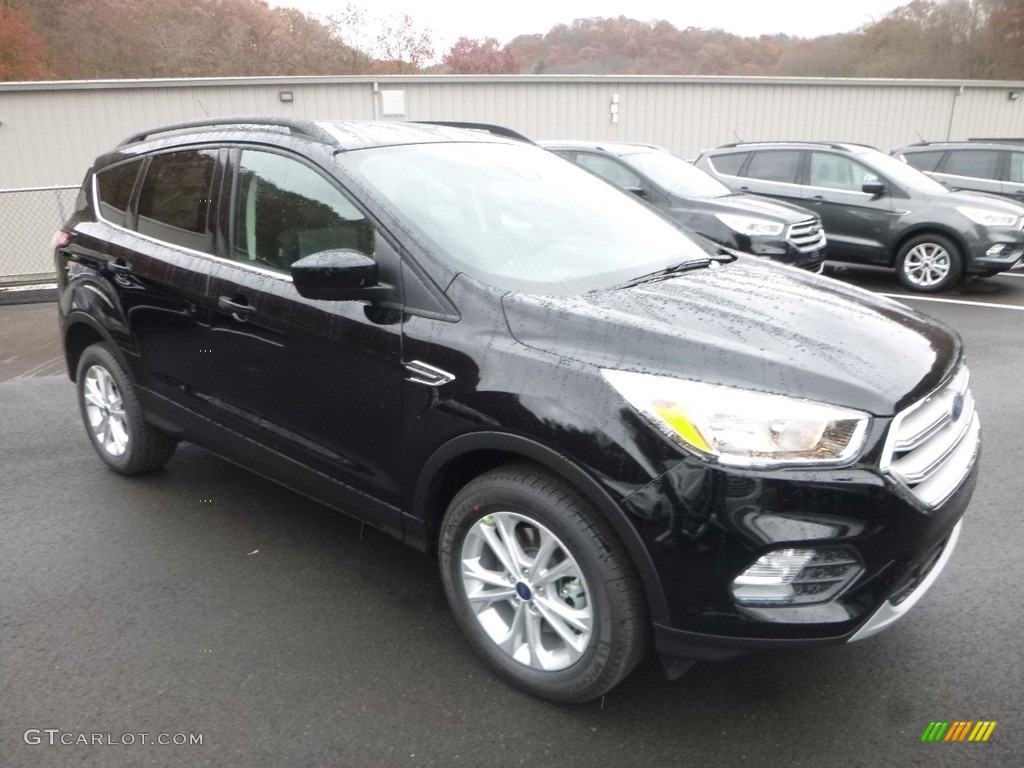 2018 Escape SE 4WD - Shadow Black / Charcoal Black photo #3