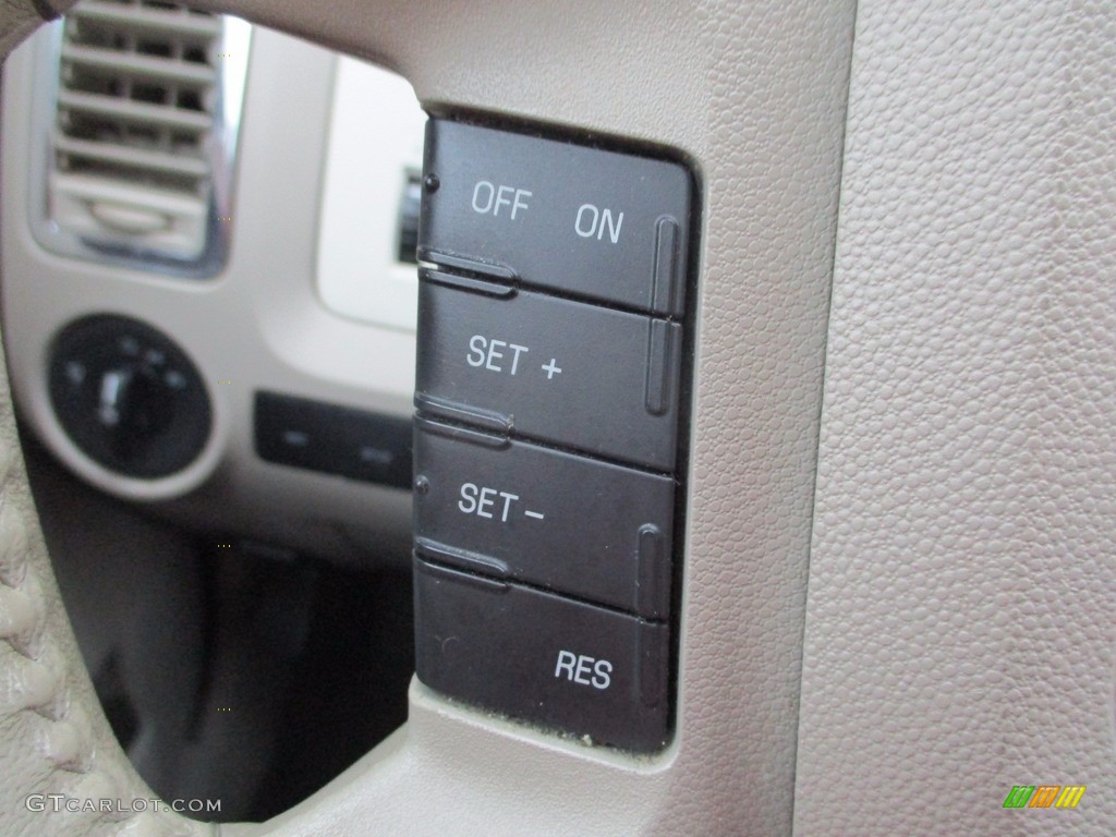 2010 Mariner I4 4WD - White Suede / Stone photo #9