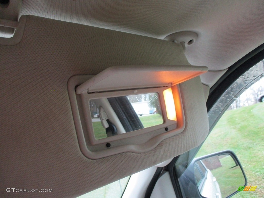 2010 Mariner I4 4WD - White Suede / Stone photo #36