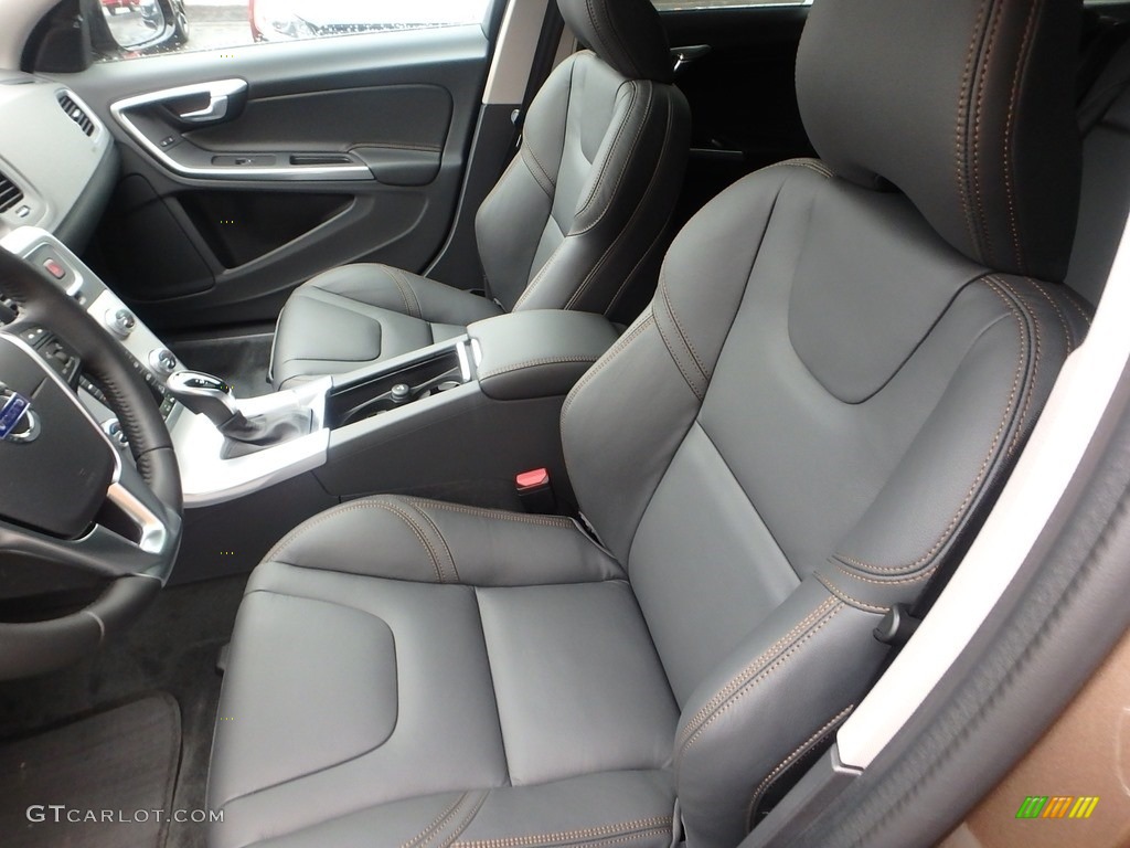 2018 Volvo V60 Cross Country T5 AWD Front Seat Photo #124048965