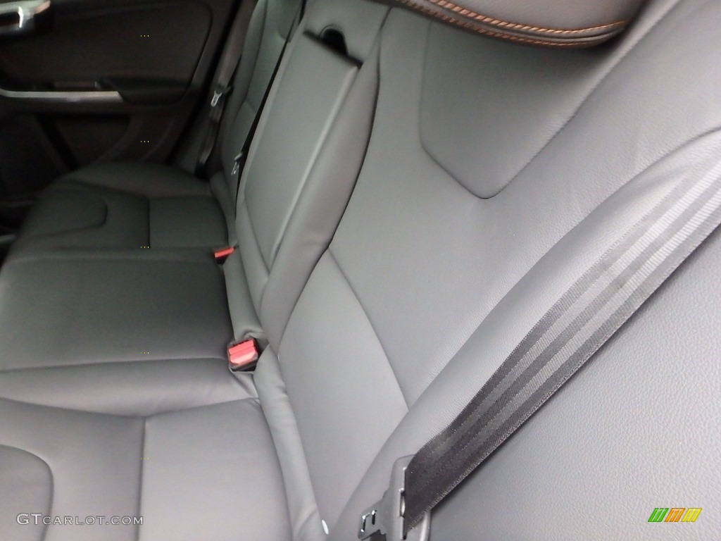 2018 Volvo V60 Cross Country T5 AWD Rear Seat Photo #124049002