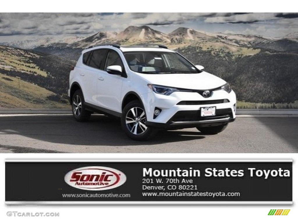 2018 RAV4 XLE AWD - Super White / Black photo #1