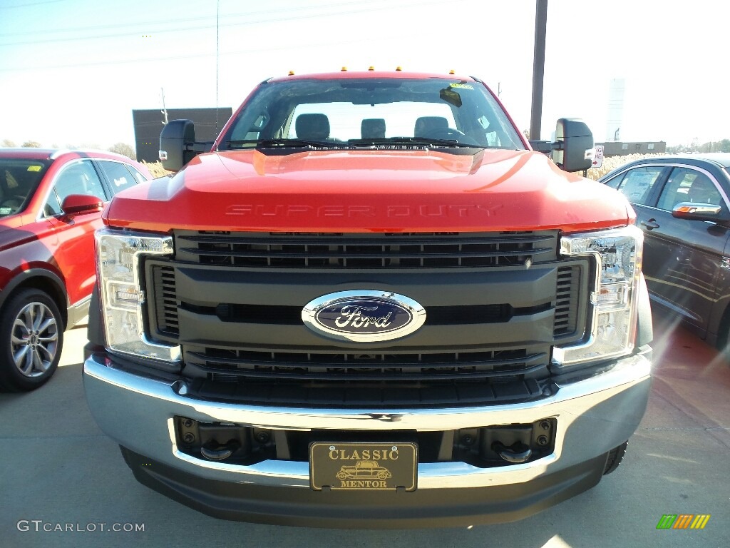 2017 F550 Super Duty XL Regular Cab 4x4 Chassis - Race Red / Medium Earth Gray photo #2