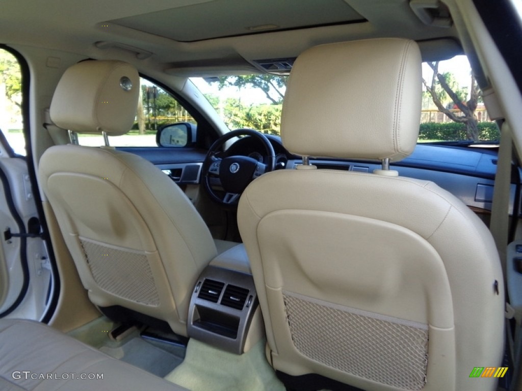 2010 Jaguar XF Sport Sedan Rear Seat Photo #124054724