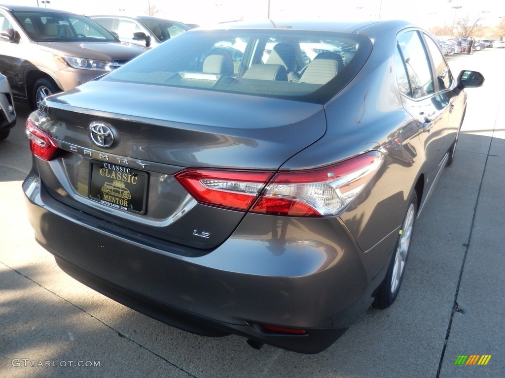 2018 Camry LE - Predawn Gray Mica / Ash photo #2