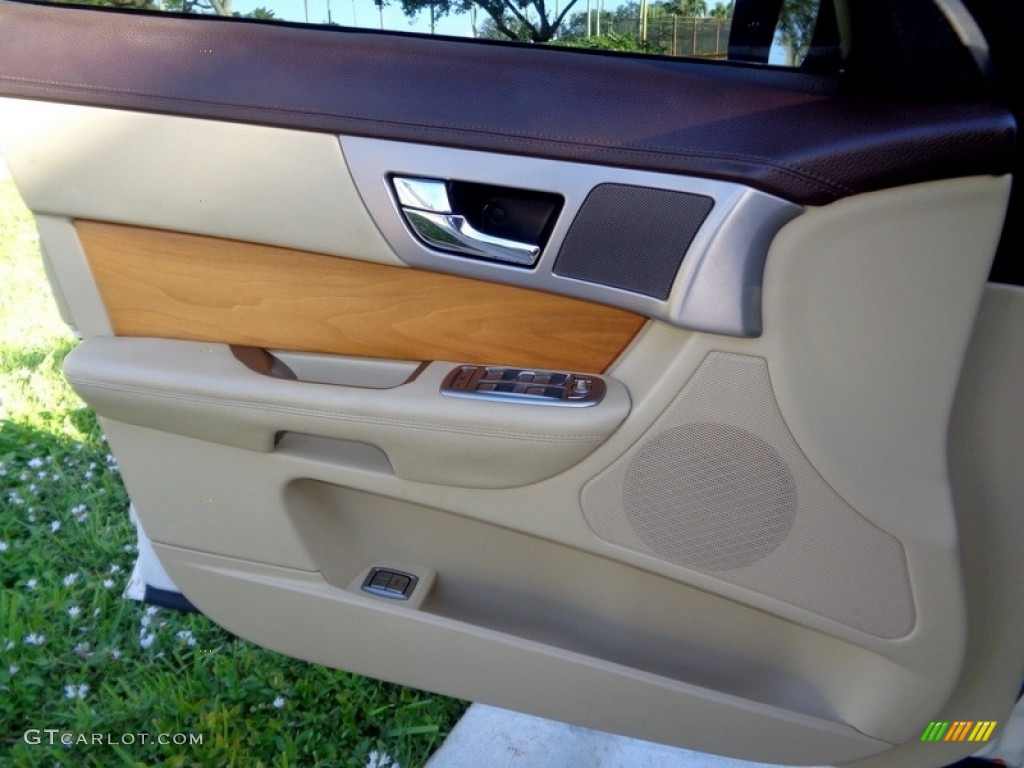 2010 Jaguar XF Sport Sedan Barley Door Panel Photo #124055036