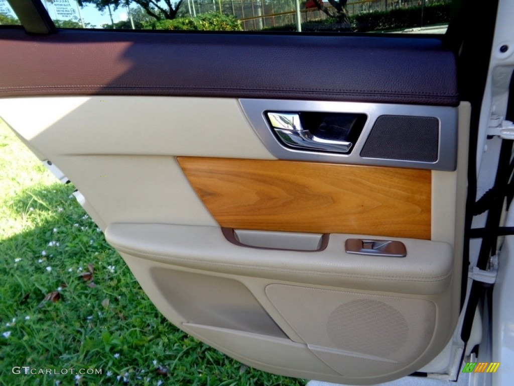 2010 Jaguar XF Sport Sedan Barley Door Panel Photo #124055204