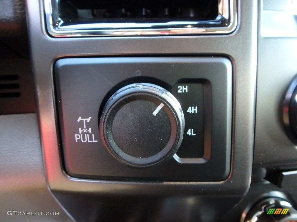 2018 F150 XLT SuperCrew 4x4 - Blue Jeans / Earth Gray photo #20