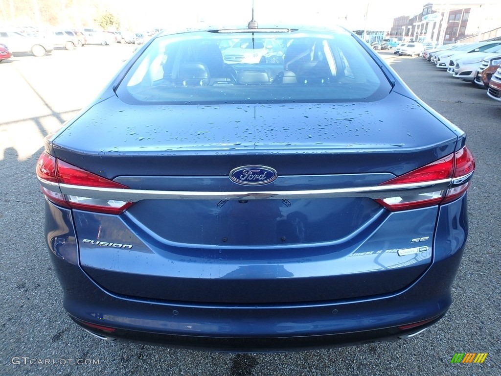 2018 Fusion SE AWD - Blue Metallic / Ebony photo #3