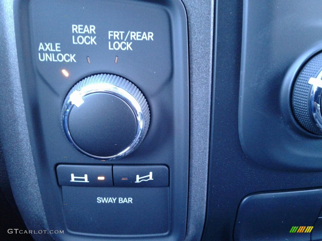2018 Ram 2500 Power Wagon Crew Cab 4x4 Controls Photo #124060256