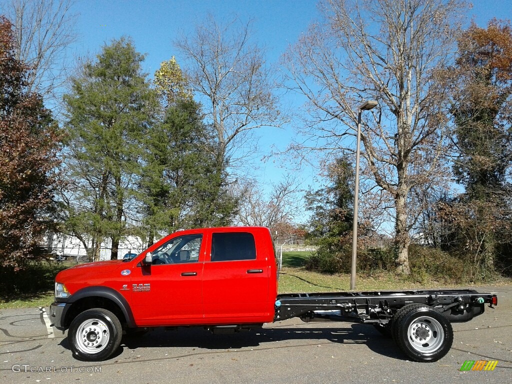 2018 4500 Tradesman Crew Cab 4x4 Chassis - Flame Red / Black/Diesel Gray photo #1