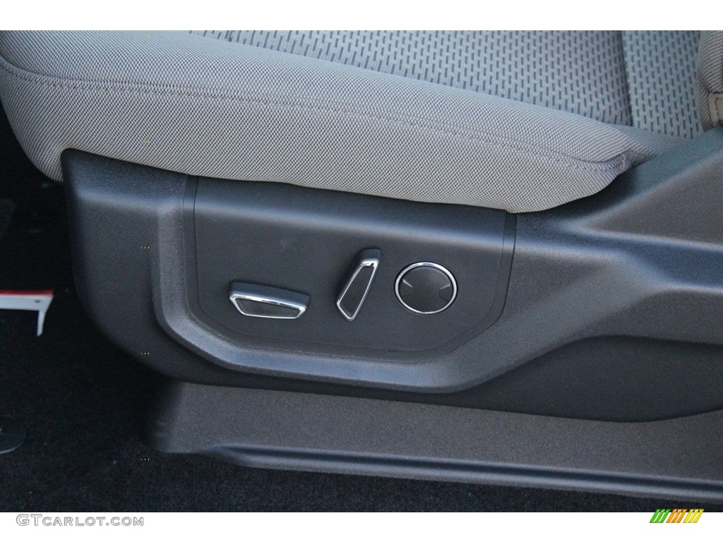 2018 F150 XLT SuperCrew - Ingot Silver / Earth Gray photo #13