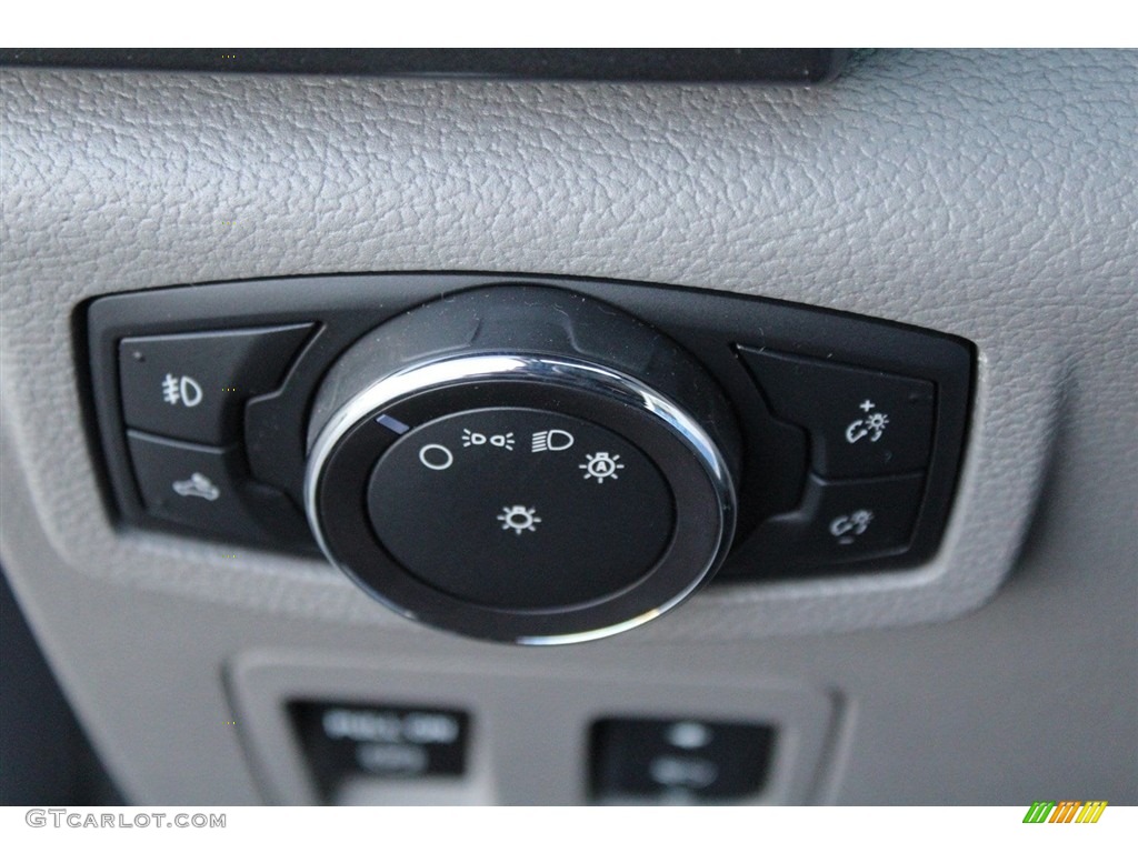 2018 F150 XLT SuperCrew - Ingot Silver / Earth Gray photo #20