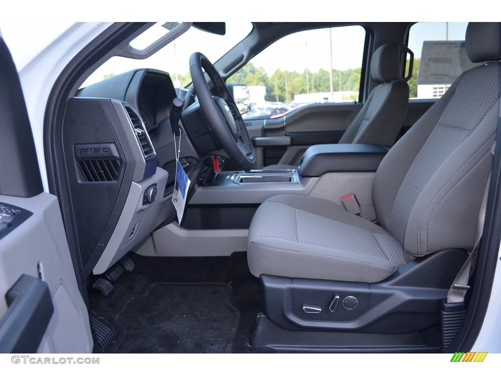 2017 F150 XLT SuperCrew 4x4 - Oxford White / Earth Gray photo #9