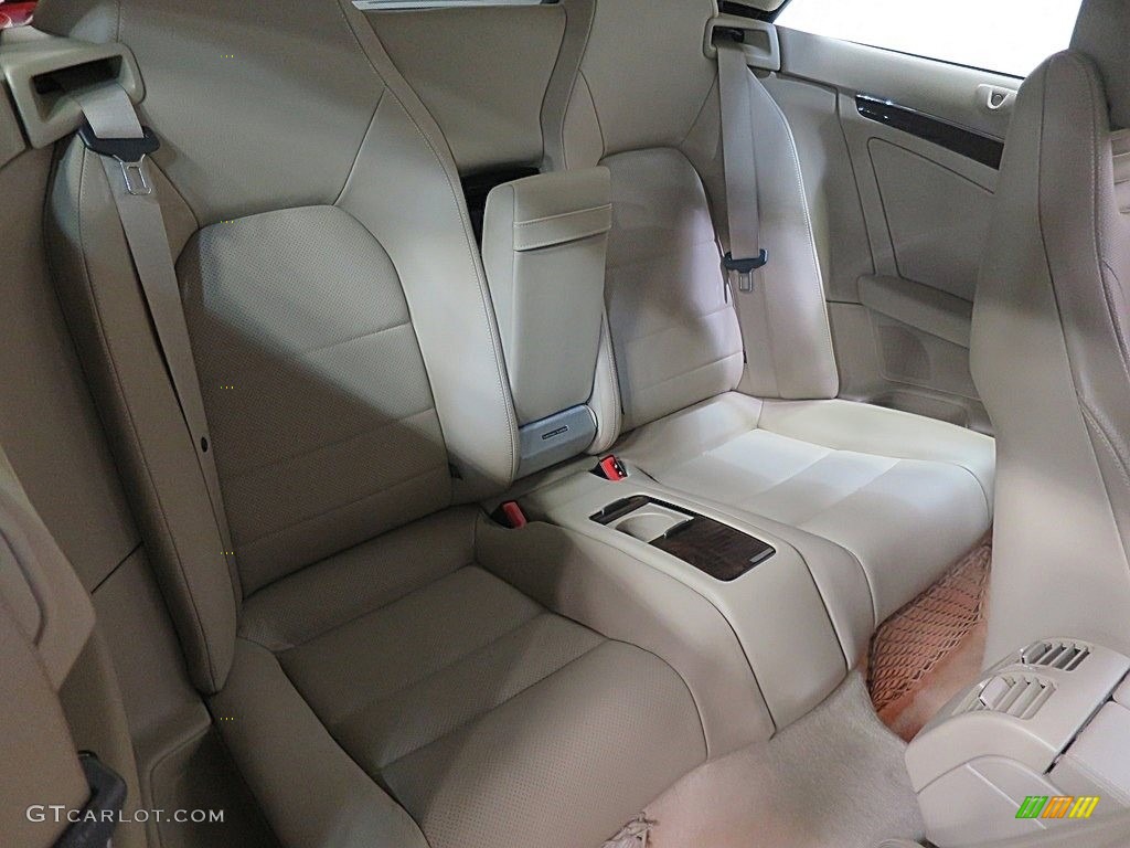 2011 E 550 Cabriolet - Mars Red / Almond/Mocha photo #21