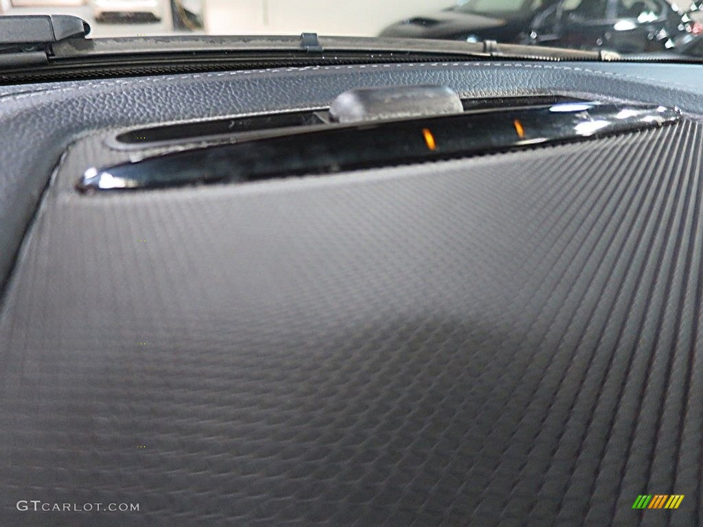 2011 GL 450 4Matic - Iridium Silver Metallic / Black photo #26
