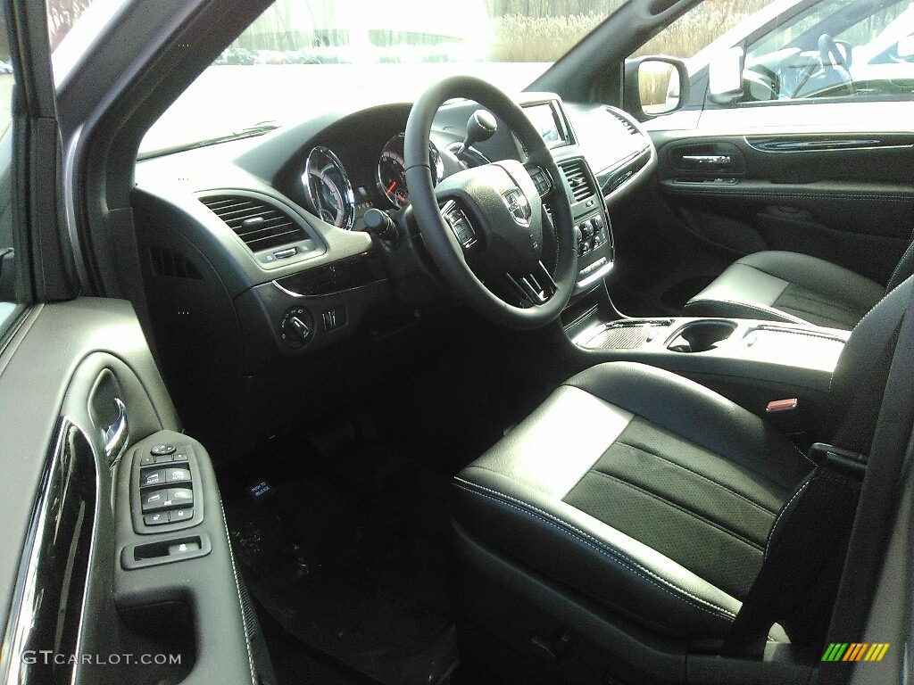 Black Interior 2018 Dodge Grand Caravan SXT Photo #124080017